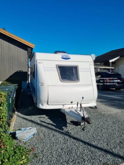 Caravan 2006 - 5 sleeps - Compact and practical