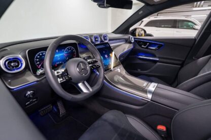 Volvo XC60 B4 AWD Soft Hybrid 2023 - Image 2