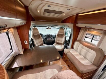 Adria Coral S 680 ST - 2011 - 4 places - 4 couchages - 130 ch - Image 4
