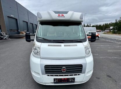 Adria Coral S 680 ST - 2011 - 4 places - 4 couchages - 130 ch - Image 3