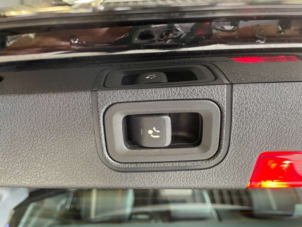 Mercedes-Benz A-Class - Image 11