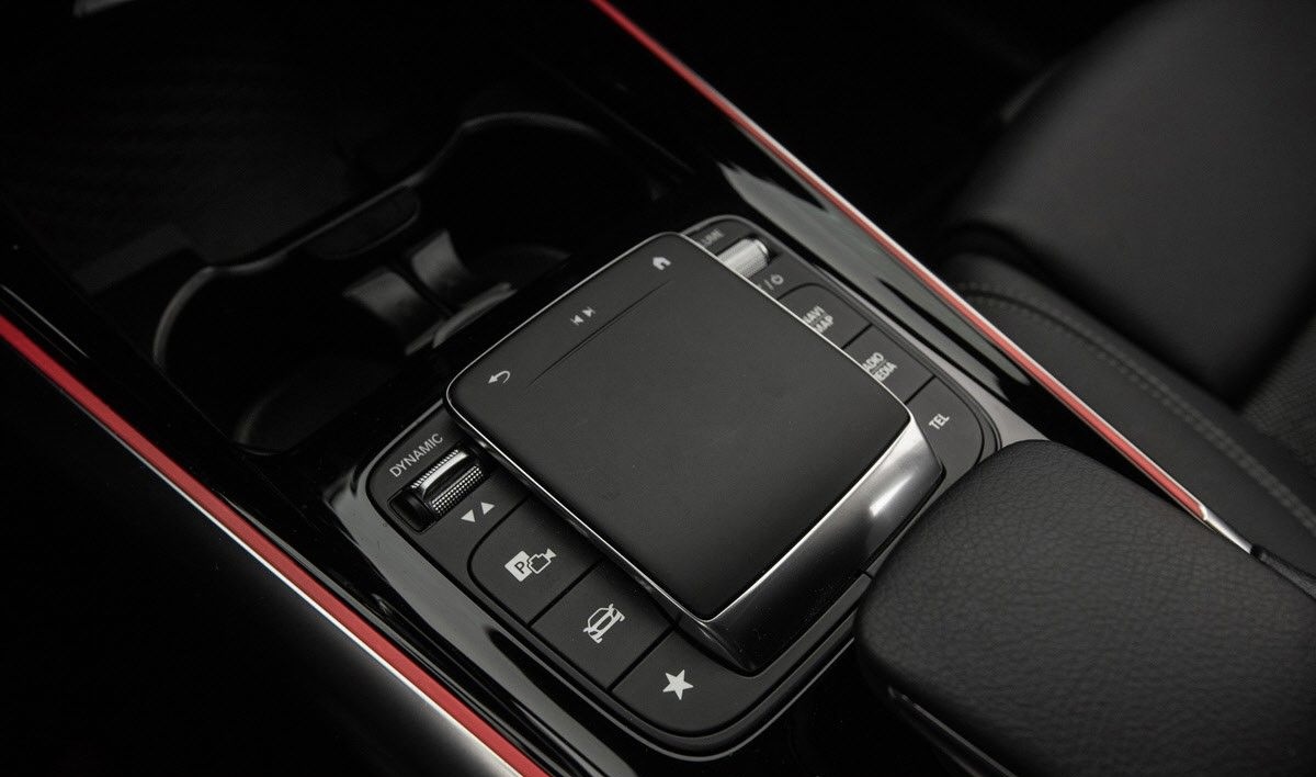 Mercedes-Benz EQA - Image 15